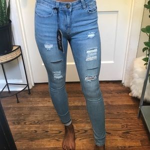 NWT distressed light blue skinny jeans